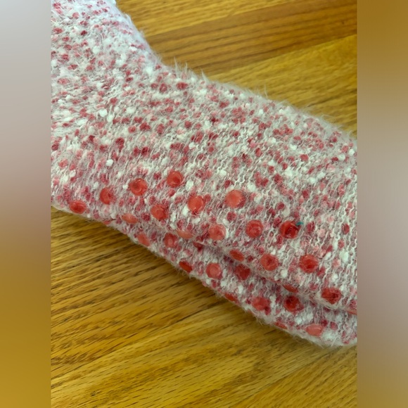 Unbranded Slipper Socks Women’s L/XL Red White Popcorn Knit Shoe Size 8-10 New - Picture 4 of 4